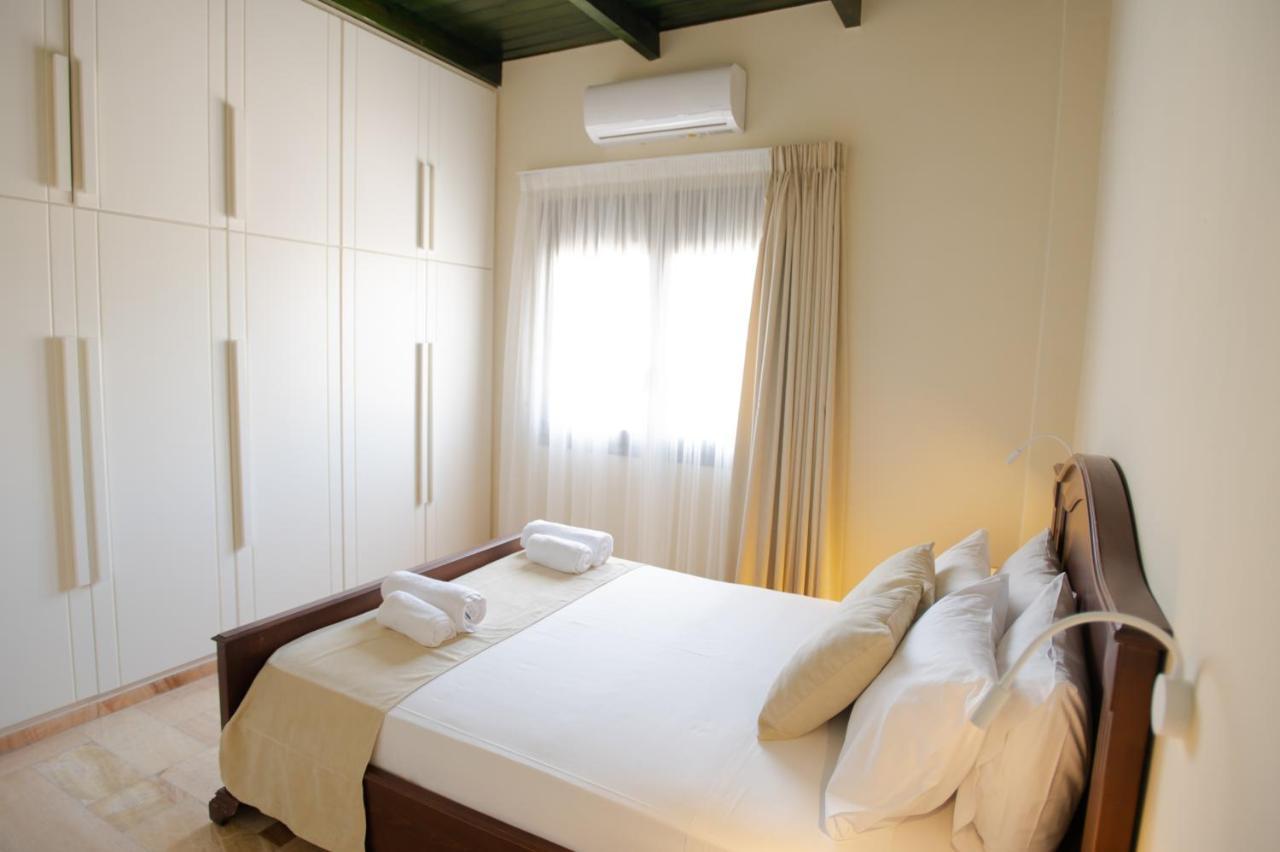 Marble Luxury Suites Karteros Eksteriør billede
