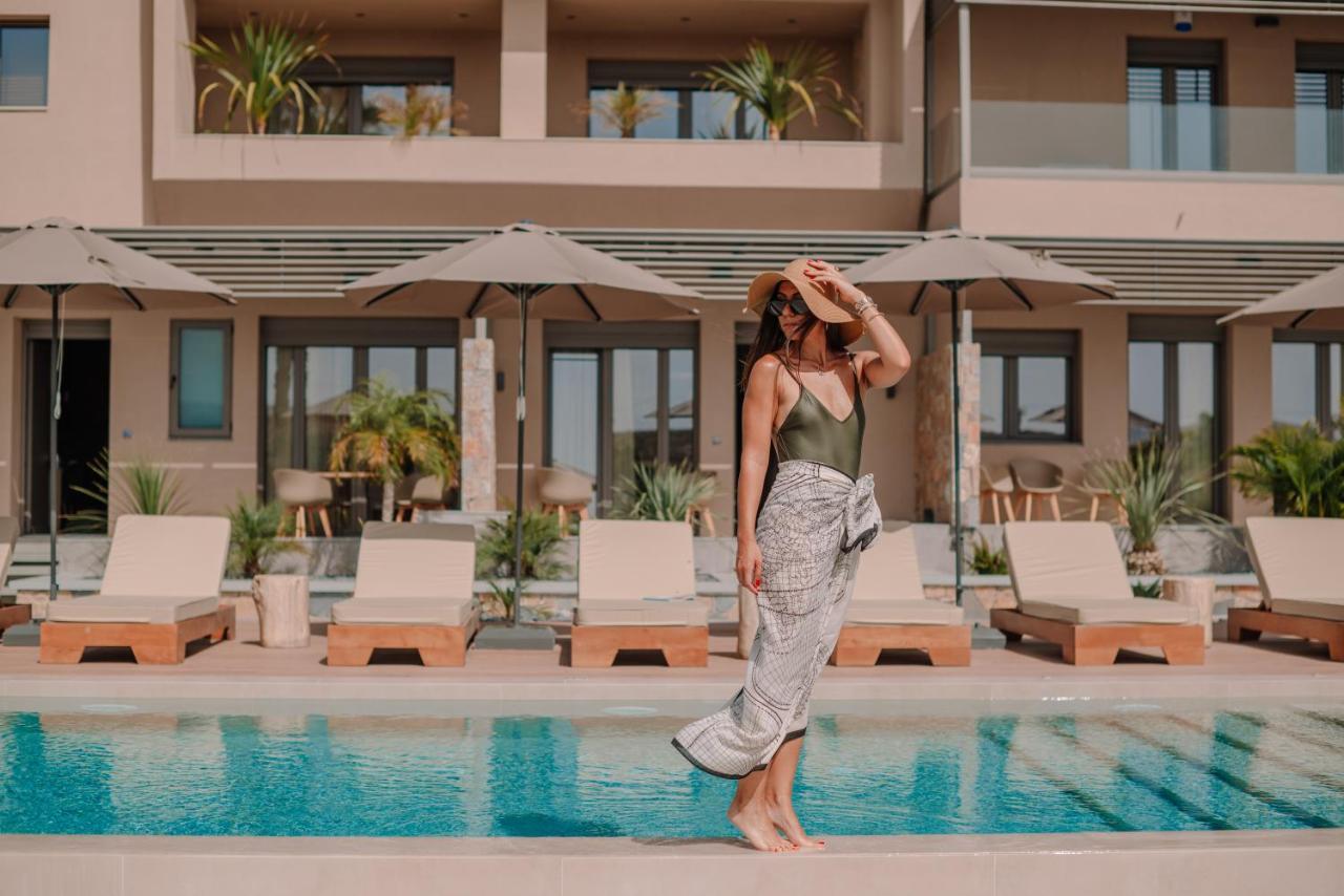 Marble Luxury Suites Karteros Eksteriør billede