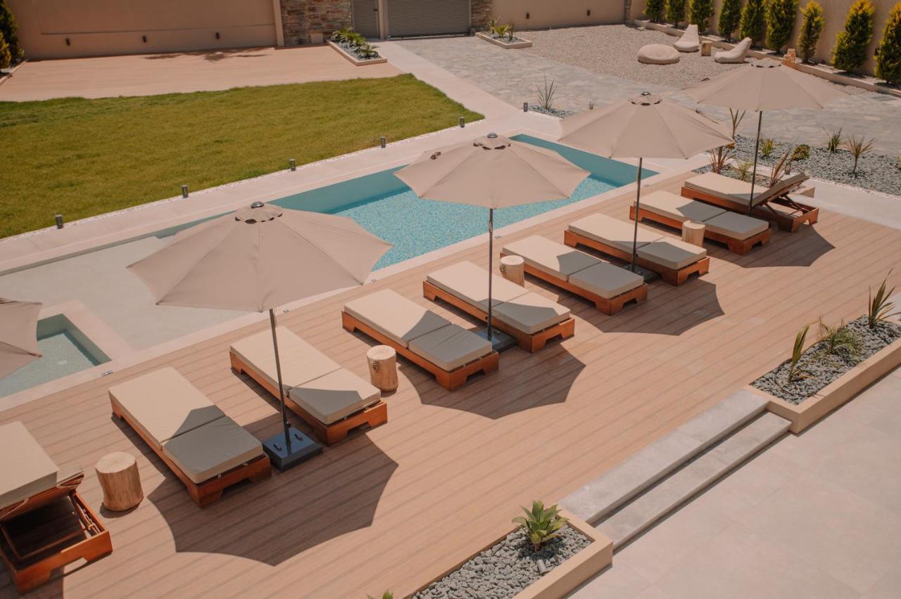 Marble Luxury Suites Karteros Eksteriør billede