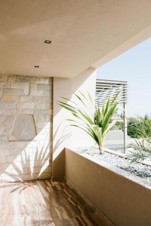 Marble Luxury Suites Karteros Eksteriør billede