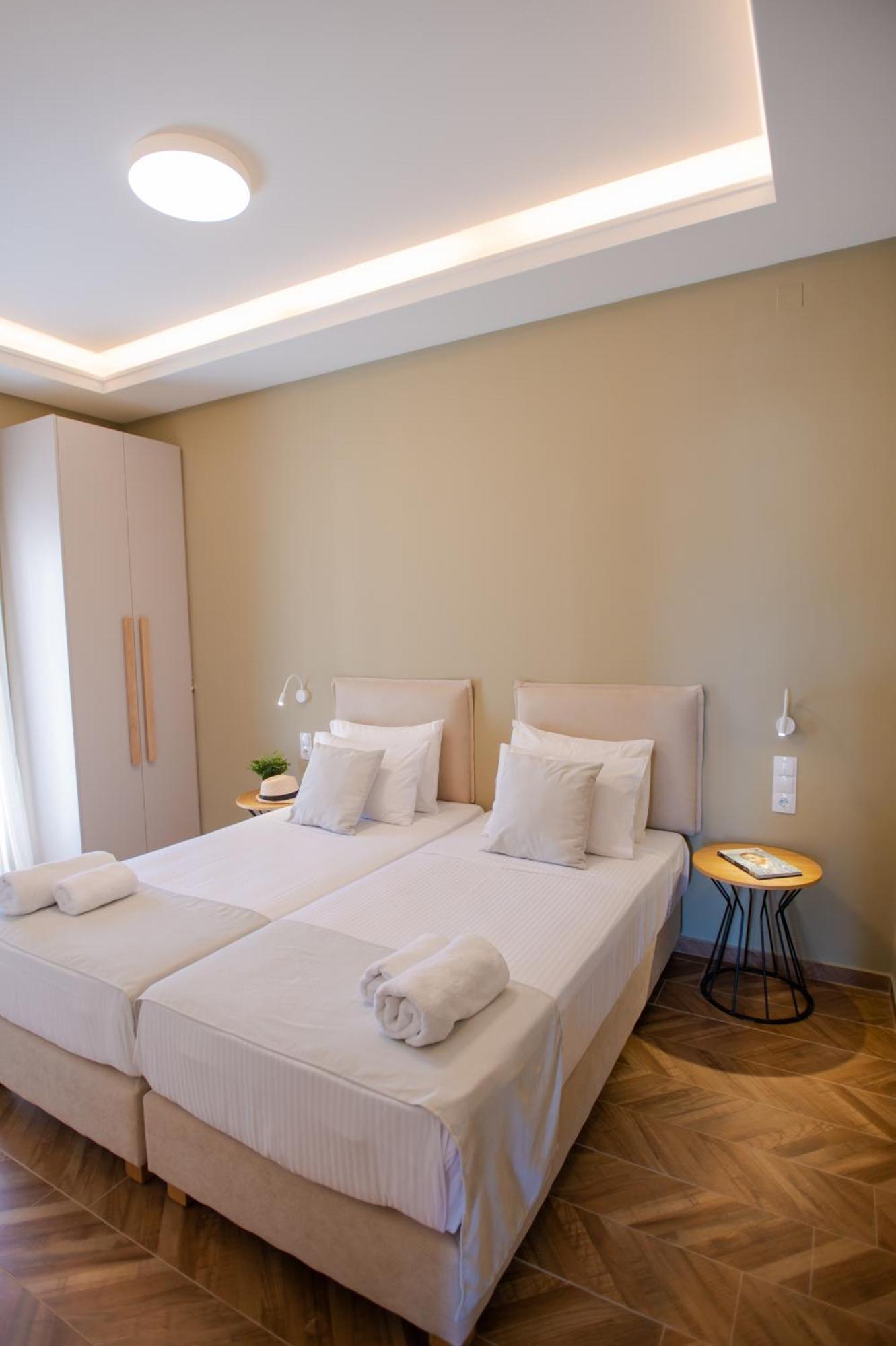 Marble Luxury Suites Karteros Eksteriør billede